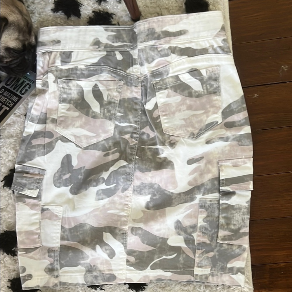 NWT Camouflage Cargo stretch mini pencil Skirt